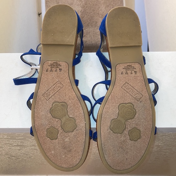 Carlos by Carlos Santana, Size 10. Barely used. Color Blue with silver metal. - Picture 3 of 5